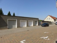 Gesamte Straßenbild Gesamte Straßenbild