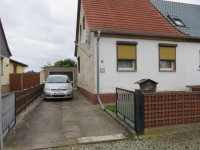 Gesamte Straßenbild Gesamte Straßenbild