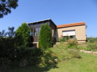 Ansicht Frontseite vom Garten aus Ansicht Frontseite vom Garten aus